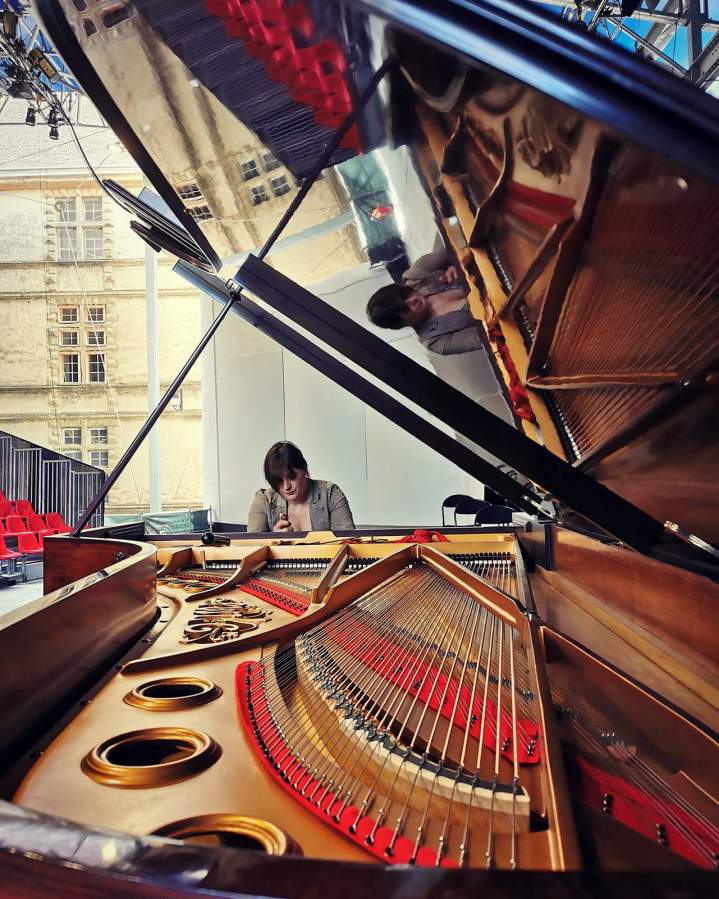 Restauratrice de piano anciens France